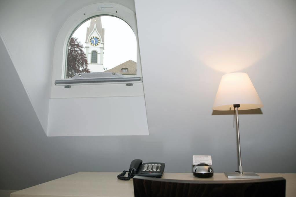 Hotel Ochsen Устер Экстерьер фото